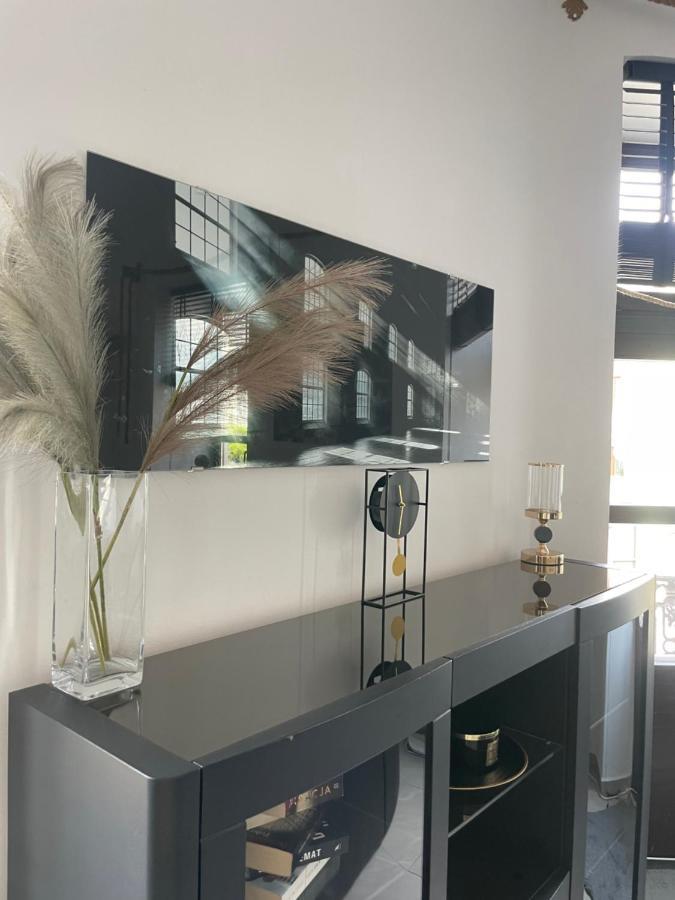 ChełmApartament W Centrum Przy Studni 102M2アパートメント エクステリア 写真